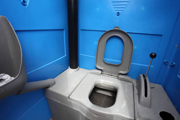 Best Portable restroom trailer rental  in Ashland, OH